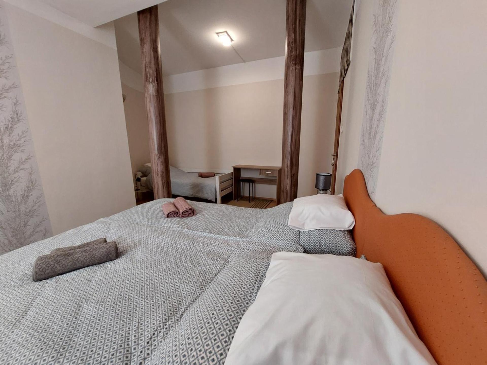 Csaladbarat Vendeglak: Family-Friendly Guesthouse for 9 Szeged Exterior photo